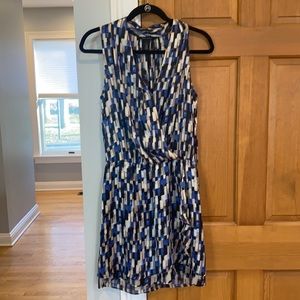 White House/Black Market Size 8 Faux Wrap Dress